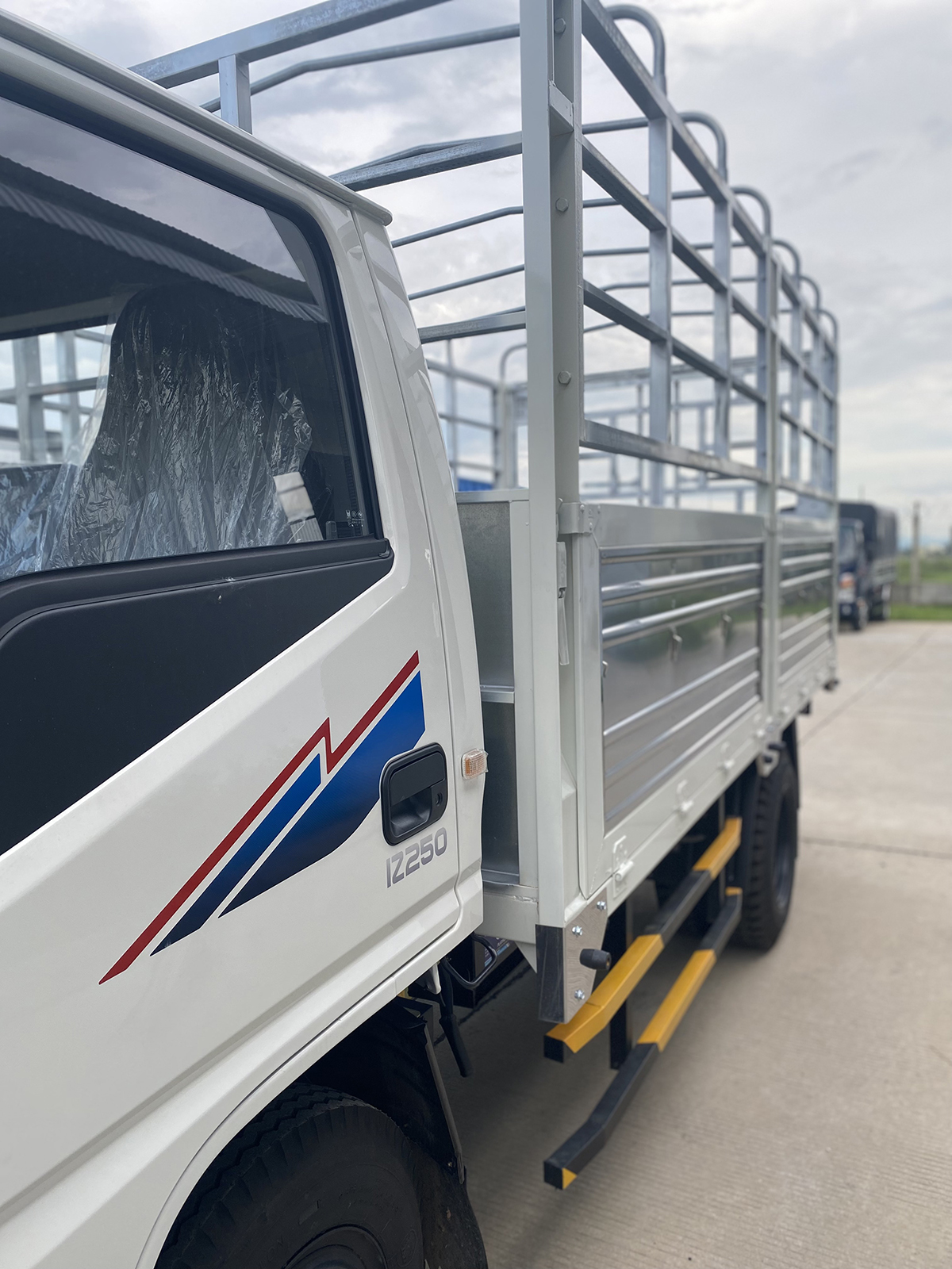 Xe tải Đô Thành IZ200 1T9 7 Xe tải Đô Thành IZ200 1T9 - Ảnh 7