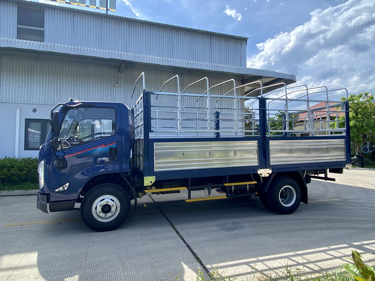 Xe tải Đô Thành IZ650 6.6T 2 Xe tải Đô Thành IZ650 6.6T - Ảnh 2