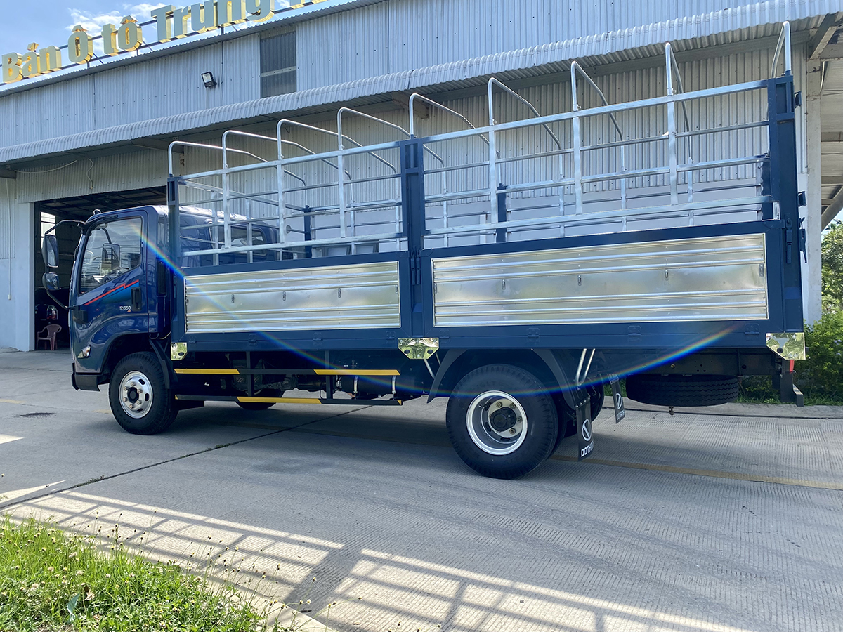 Xe tải Đô Thành IZ650 6.6T 3 Xe tải Đô Thành IZ650 6.6T - Ảnh 3