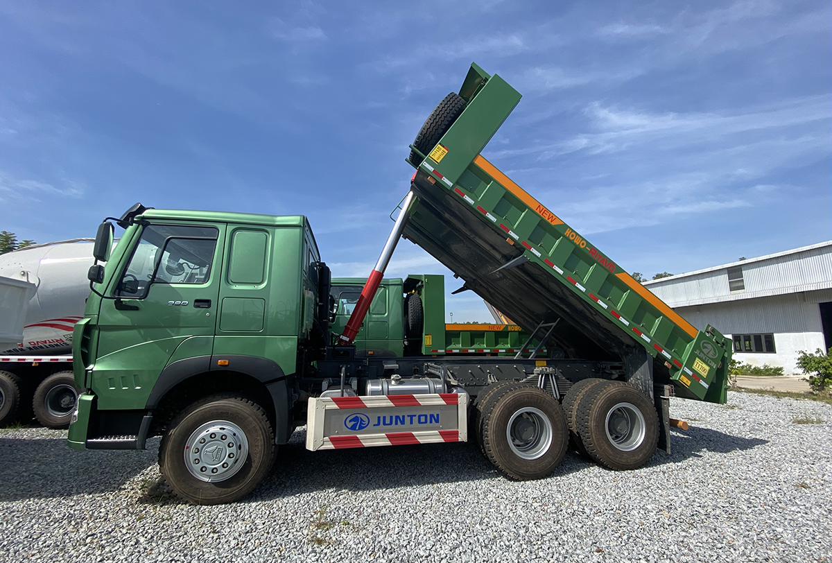 Xe Ben Howo 380 V7G 6x4 thùng vuông 3 Xe Ben Howo 380 V7G 6x4 thùng vuông - Ảnh 3