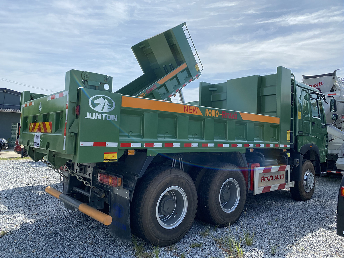 Xe Ben Howo 380 V7G 6x4 thùng vuông 2 Xe Ben Howo 380 V7G 6x4 thùng vuông - Ảnh 2