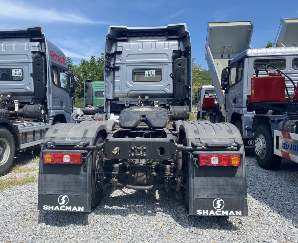Đầu kéo SHACMAN 460HP cabin X3000 14 dk shacman 400hp x30002