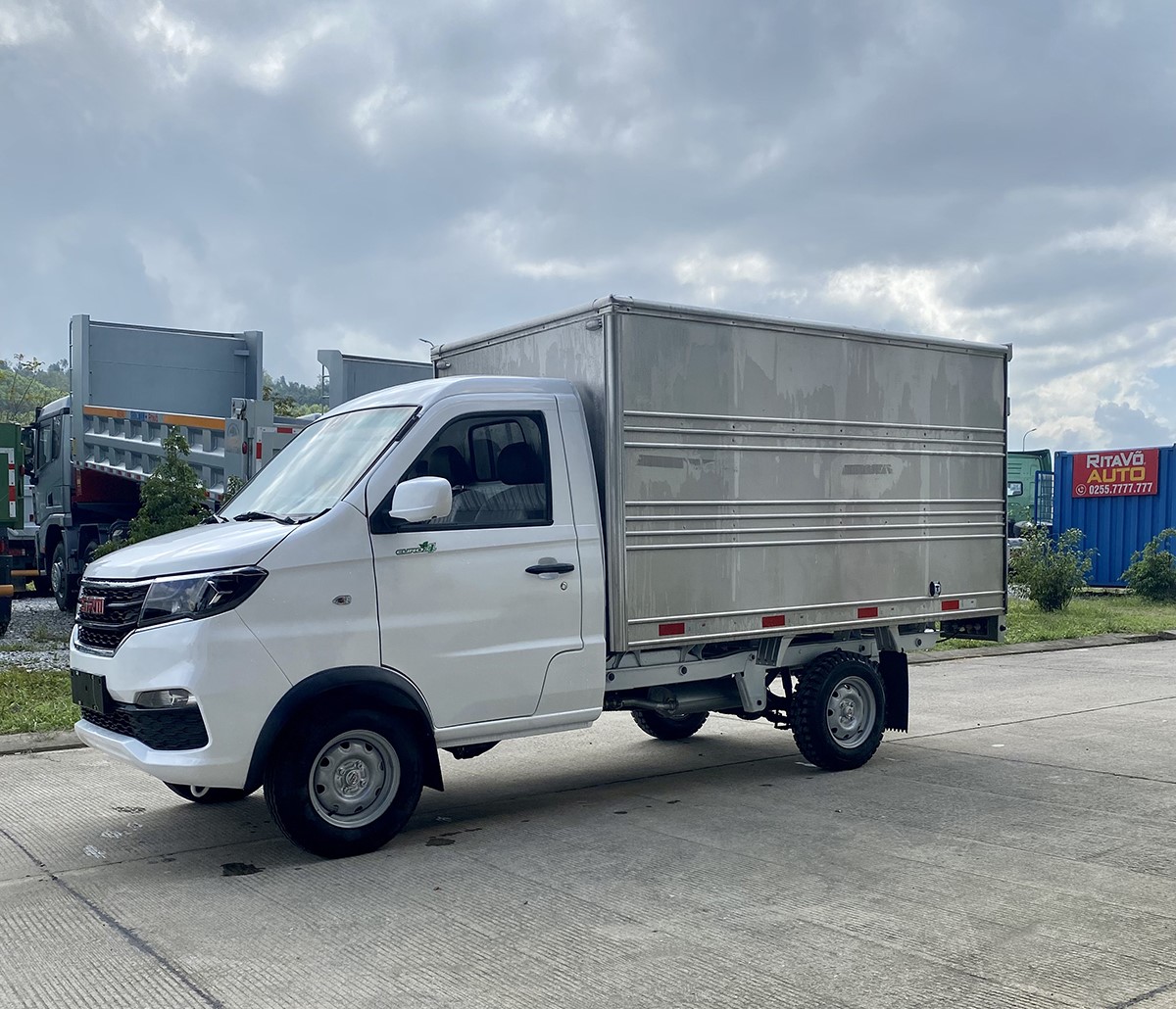 Xe tải SRM T20 THÙNG KÍN 10 Xe tải SRM T20 THÙNG KÍN - Ảnh 10