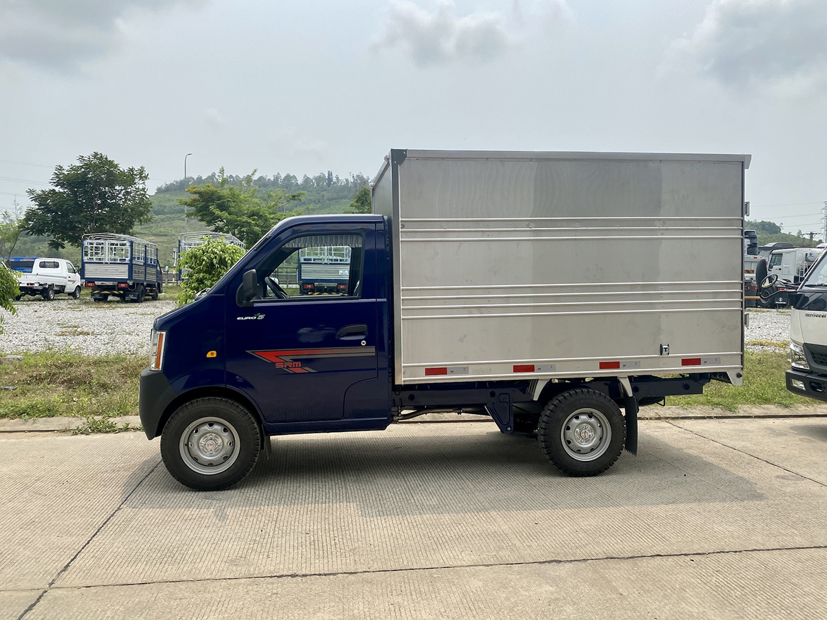 Xe tải SRM K990 THÙNG KÍN 9 Xe tải SRM K990 THÙNG KÍN - Ảnh 9