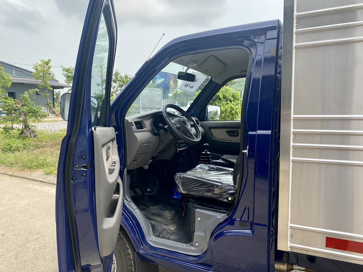 Xe tải SRM K990 THÙNG KÍN 11 Xe tải SRM K990 THÙNG KÍN - Ảnh 11