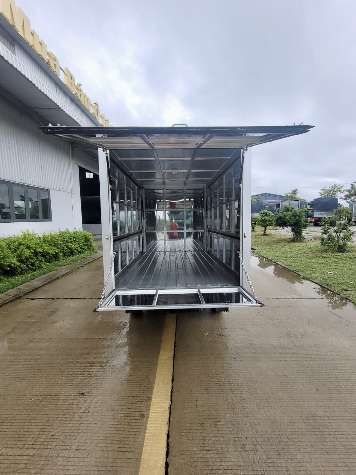 SRM K990 THÙNG KÍN CÁNH MỞ 4 SRM K990 THÙNG KÍN CÁNH MỞ - Ảnh 4