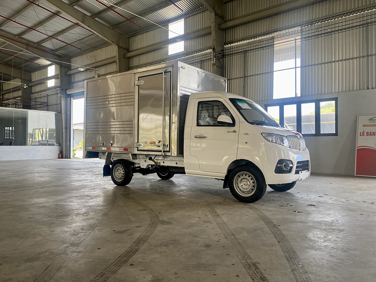 Xe tải SRM T30 THÙNG KÍN 9 Xe tải SRM T30 THÙNG KÍN - Ảnh 9