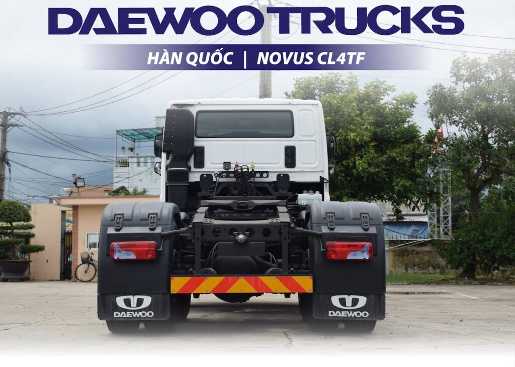 Xe Đầu Kéo DAEWOO NOUVUS CL4TF 25 Xe Đầu Kéo DAEWOO CL4TF