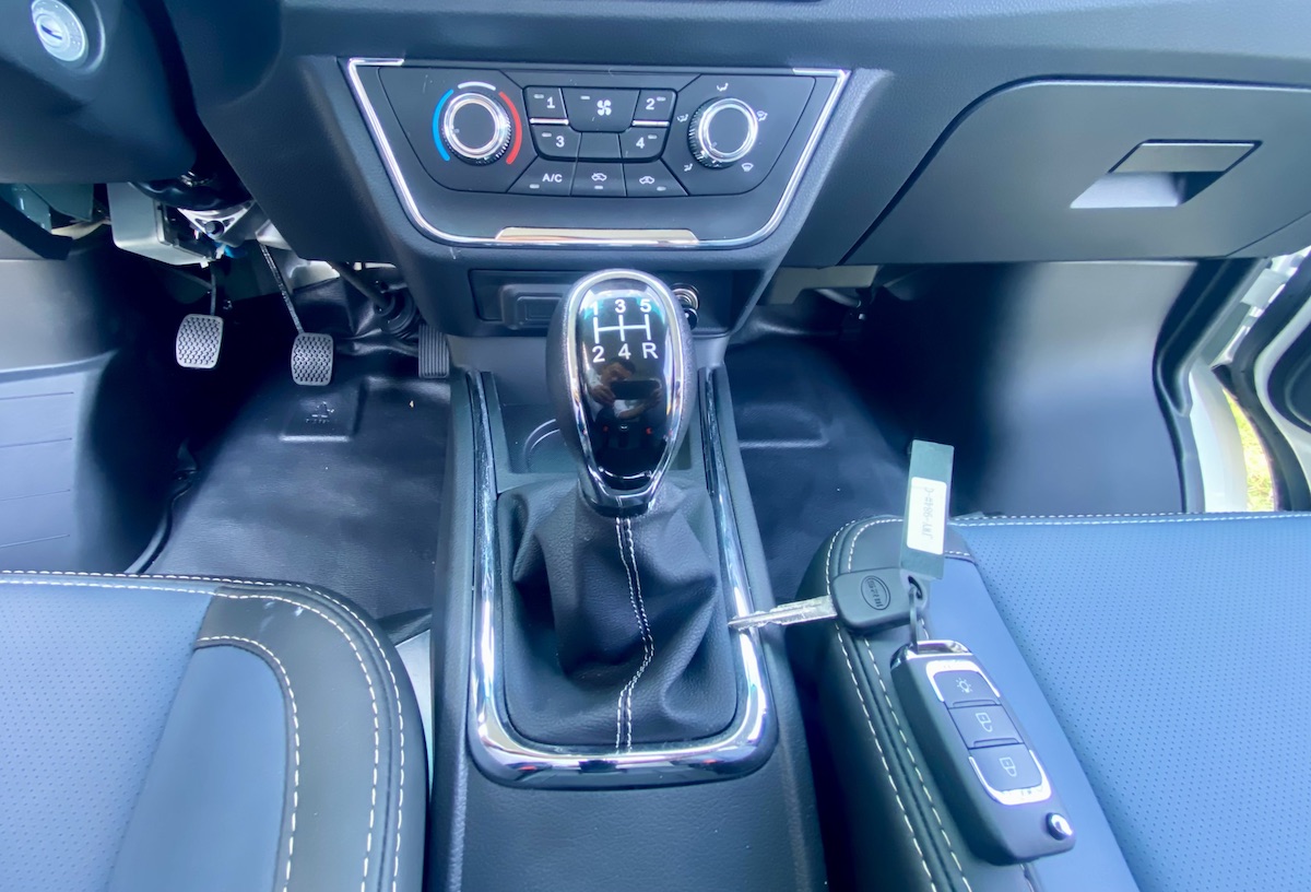 Xe tải SRM T50 THÙNG KHUNG MUI 7 Xe tải SRM T50 THÙNG KHUNG MUI