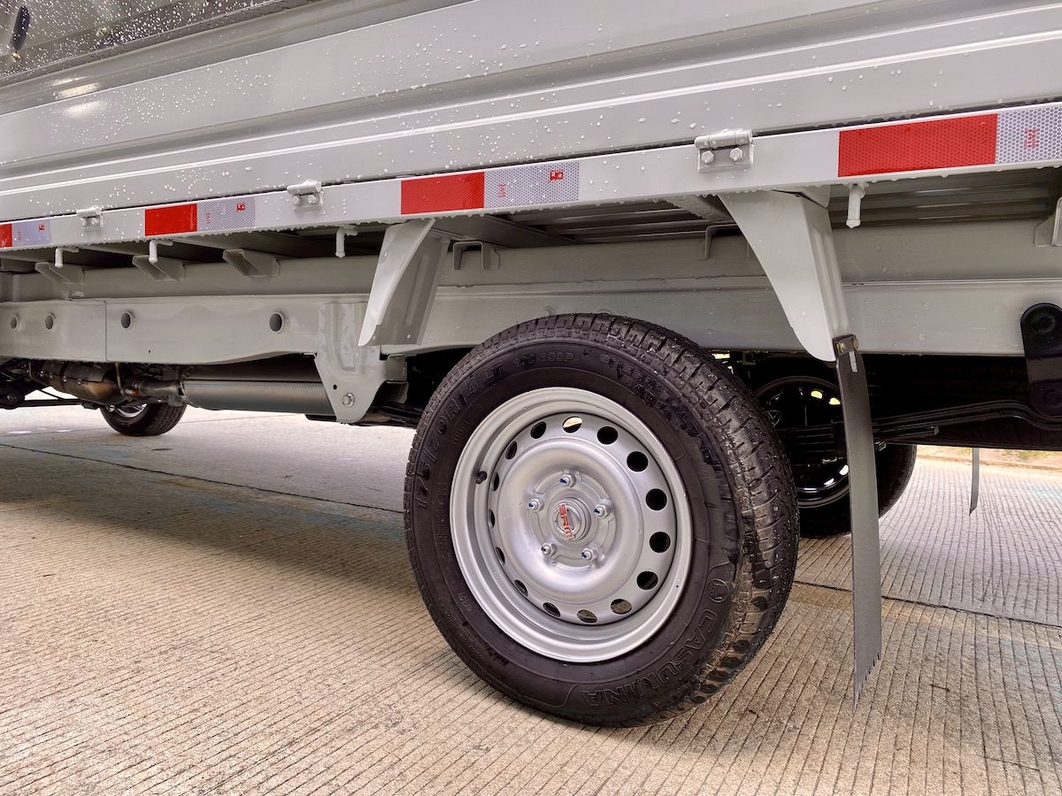 Xe tải SRM T50 THÙNG KHUNG MUI 4 Xe tải SRM T50 THÙNG KHUNG MUI