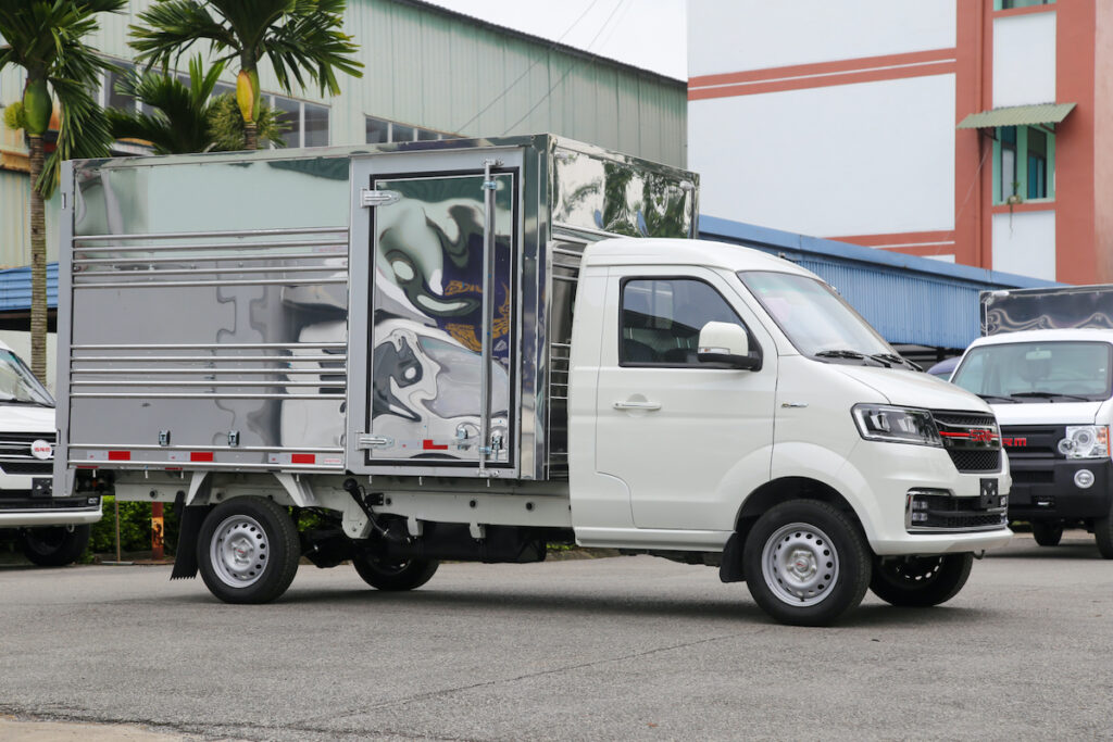 Xe tải SRM T50 THÙNG KÍN