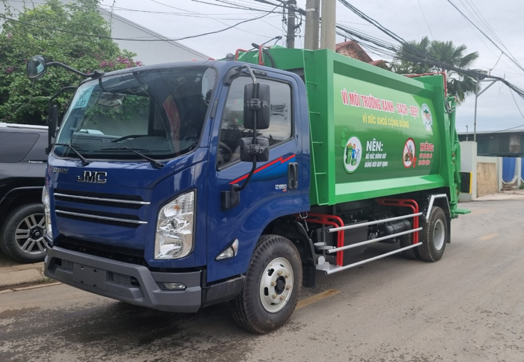 Xe cuốn ép rác 10 khối Đô Thành (IZ650 ISUZU)