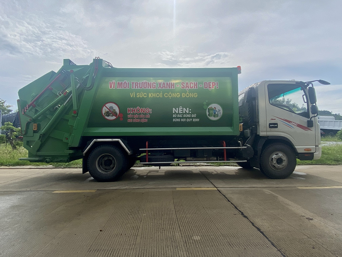 Xe cuốn ép rác 10 khối JAC (N650) 3 Xe cuốn ép rác 10 khối JAC (N650)