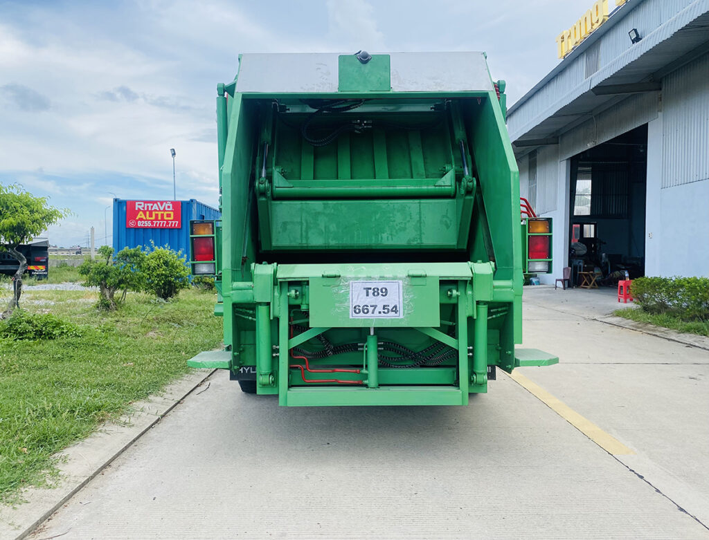 Xe cuốn ép rác 9 khối ISUZU (FRR90HE4A)